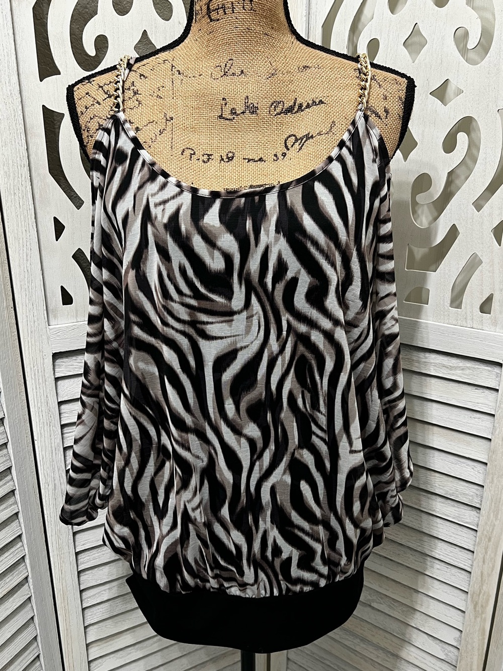 Jennifer Lopez Zebra Print Cold-Shoulder Blouse - Black & White